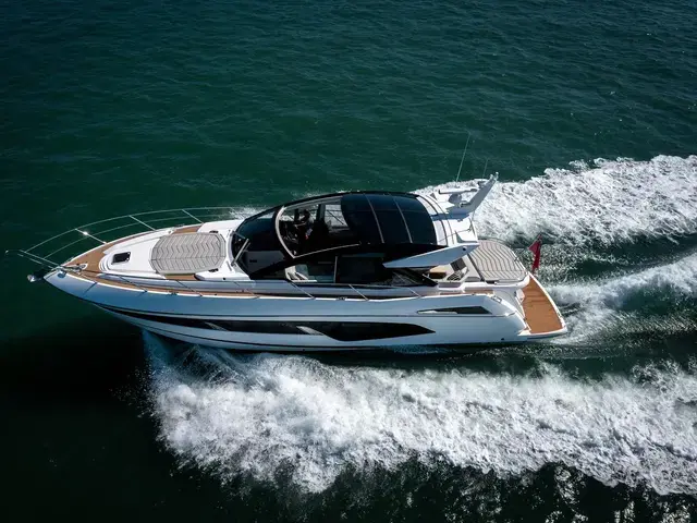 Sunseeker Predator 60 Evo