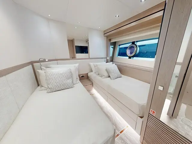 Sunseeker Yacht 95