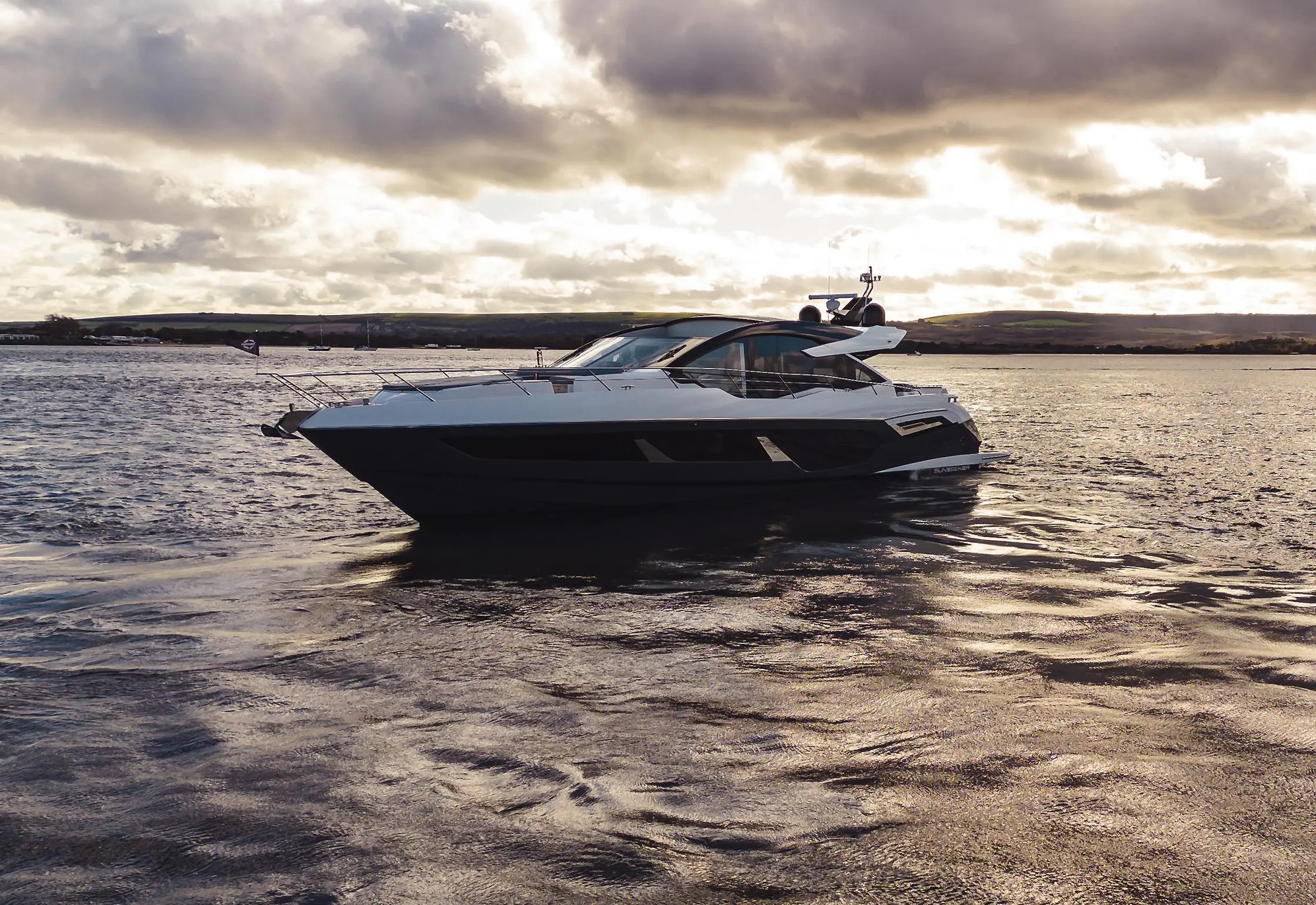 2024 Sunseeker predator 75