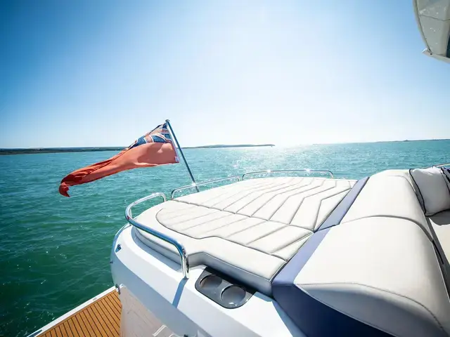 Sunseeker Predator 60 Evo