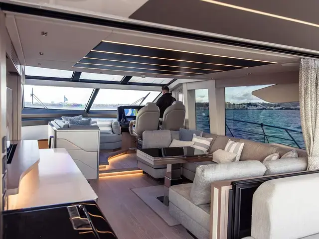 Sunseeker Predator 75