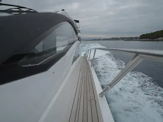 Sunseeker Manhattan 68