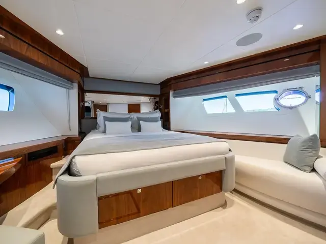 Sunseeker 28M Yacht