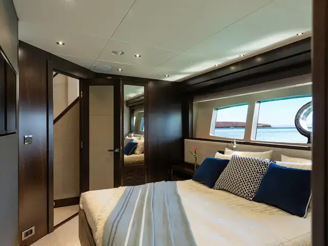 Sunseeker Yacht 95