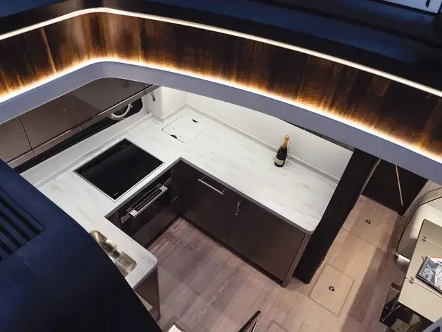 Sunseeker Predator 60 Evo