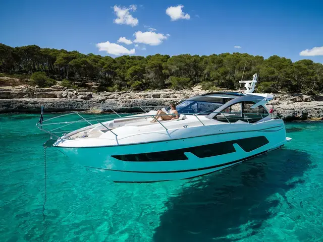 Sunseeker Predator 50