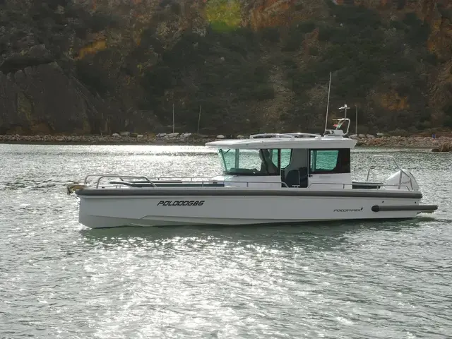 Axopar 28 Cabin