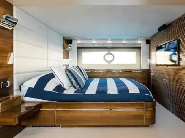 Sunseeker Predator 80