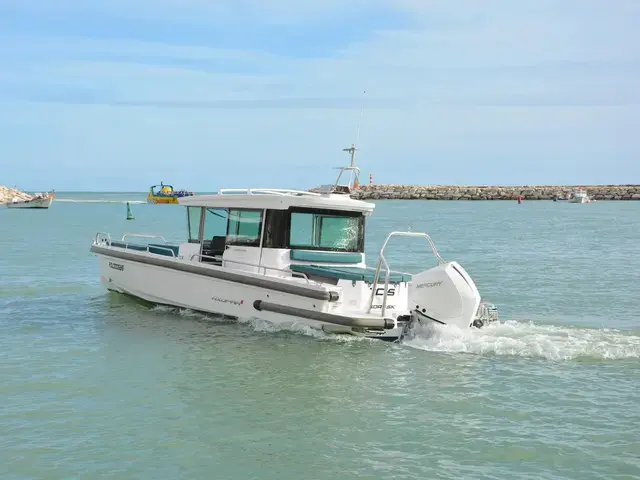 Axopar 28 Cabin