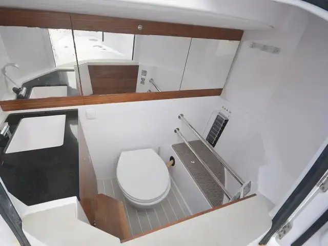 Axopar 28 Cabin