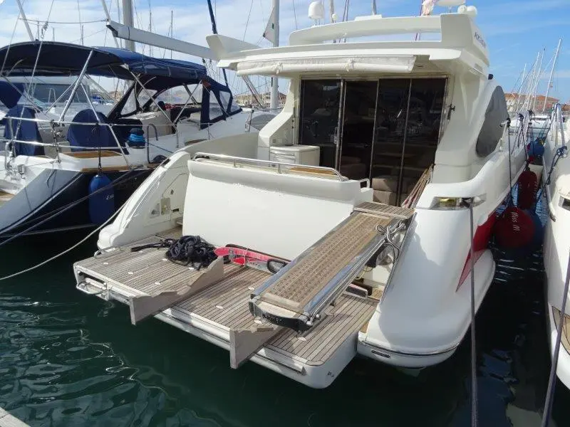 2011 Azimut 43 s