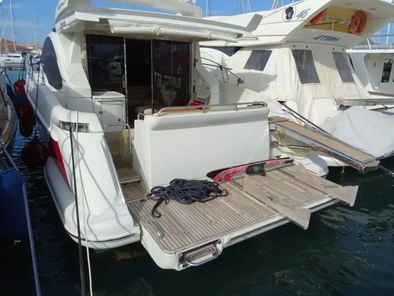 2011 Azimut 43 s