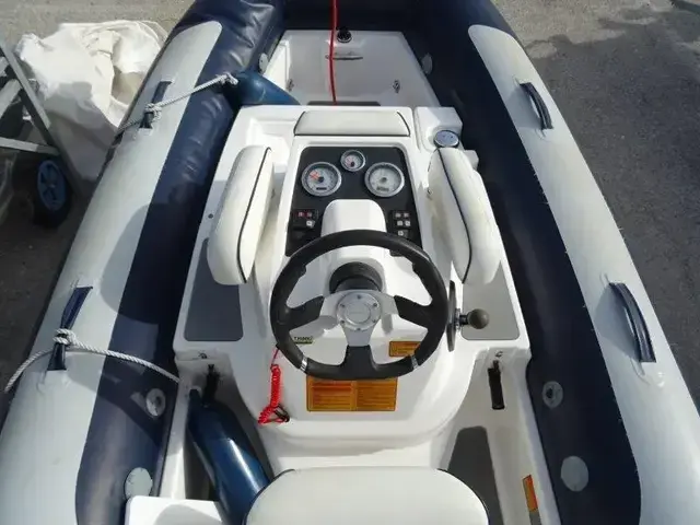 Azimut 43