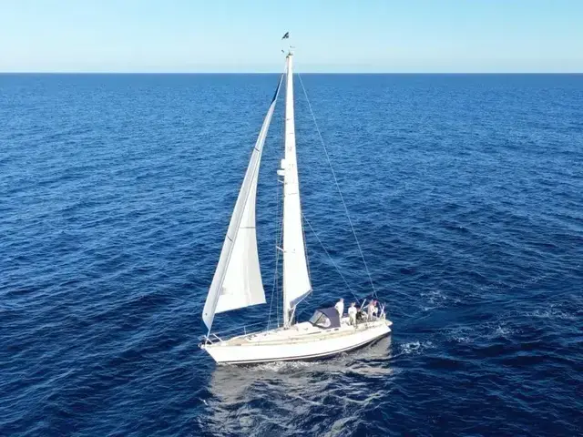 Beneteau First 435