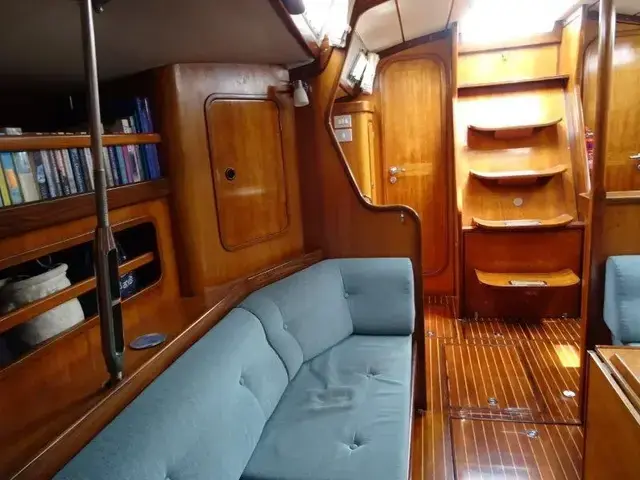 Beneteau First 435