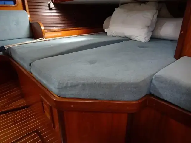 Beneteau First 435