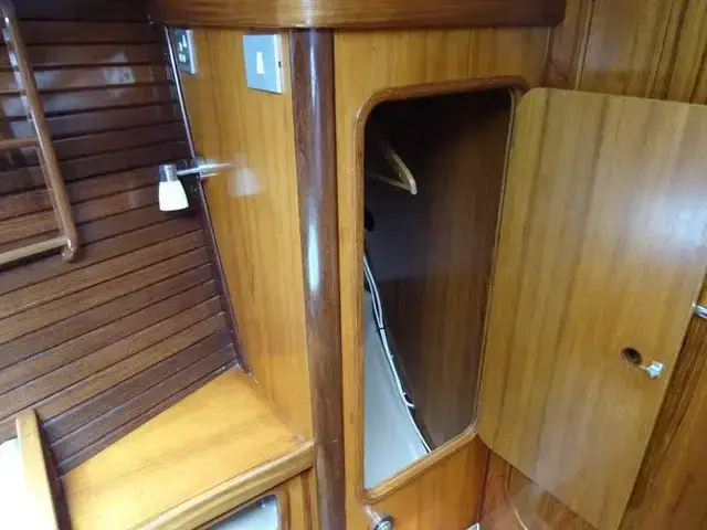 Beneteau First 435