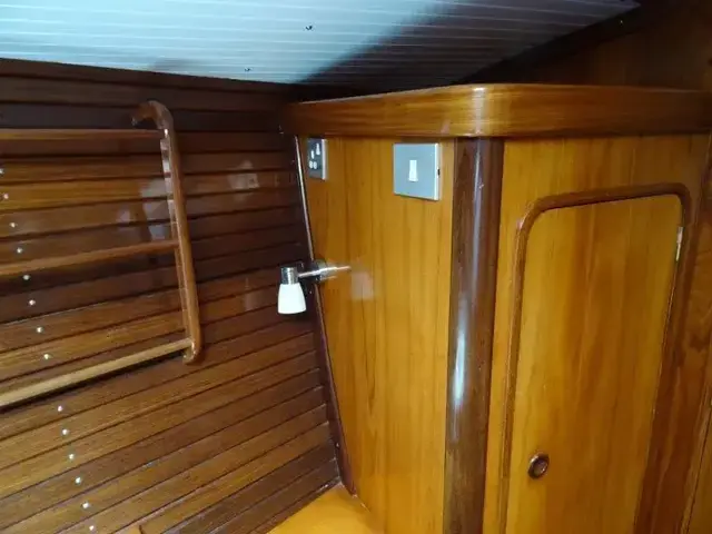 Beneteau First 435