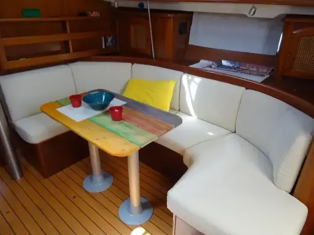 Beneteau Oceanis 411