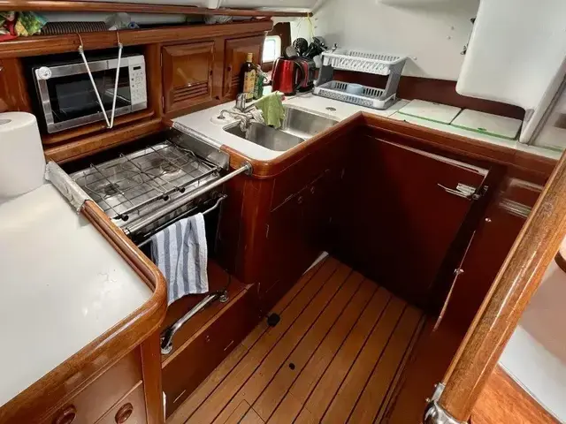 Beneteau Oceanis 411 Celebration