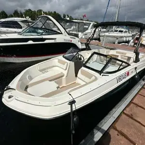 2020 Bayliner VR6 Bowrider