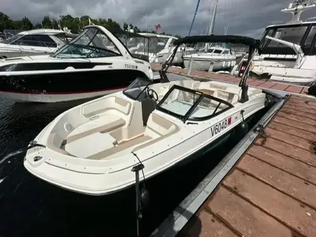 Bayliner VR6 Bowrider