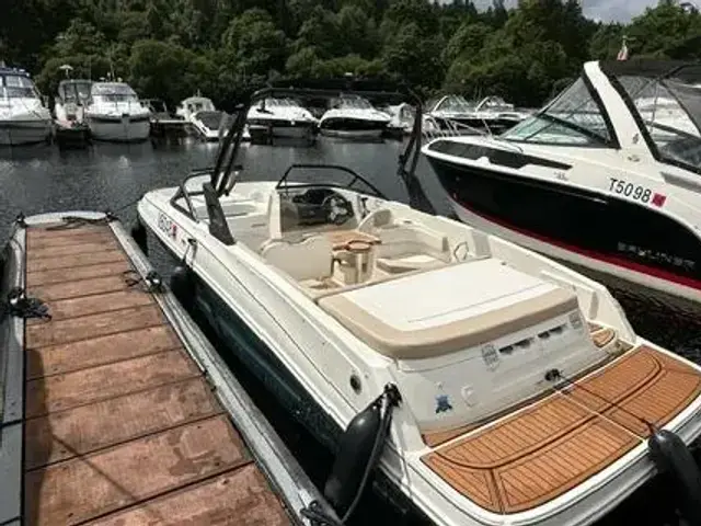 Bayliner VR6 Bowrider