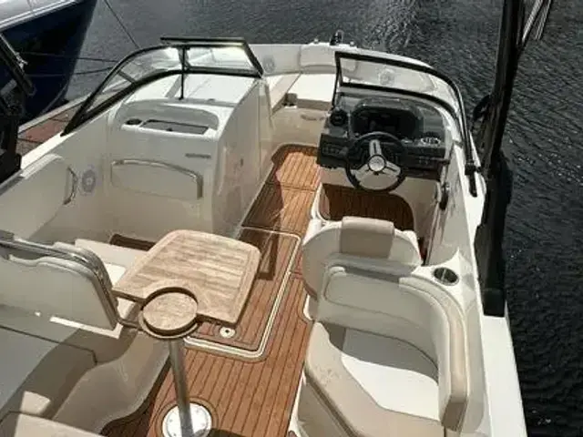 Bayliner VR6 Bowrider