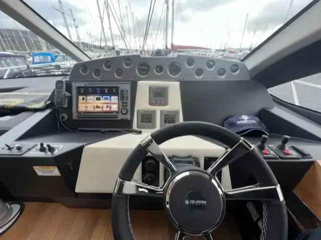 Sealine T 50