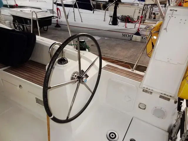 Beneteau Oceanis 38