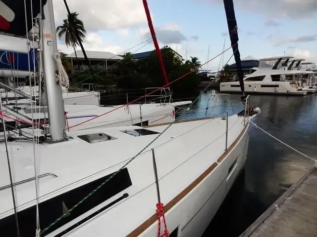 Beneteau Oceanis 38