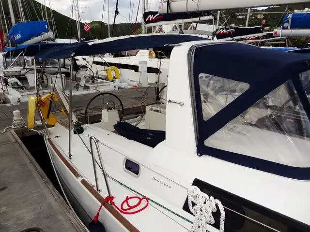 Beneteau Oceanis 38