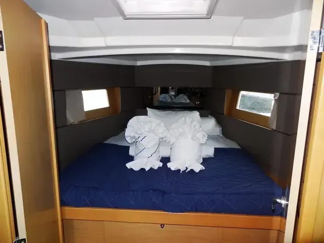 Beneteau Oceanis 38