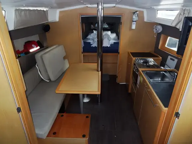 Beneteau Oceanis 38