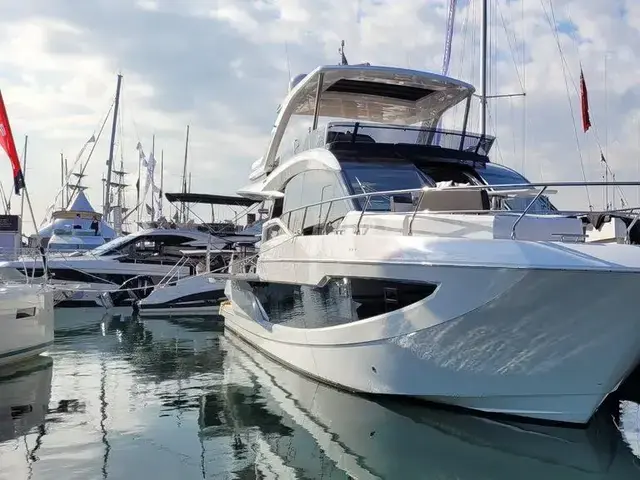 Galeon 640 Fly