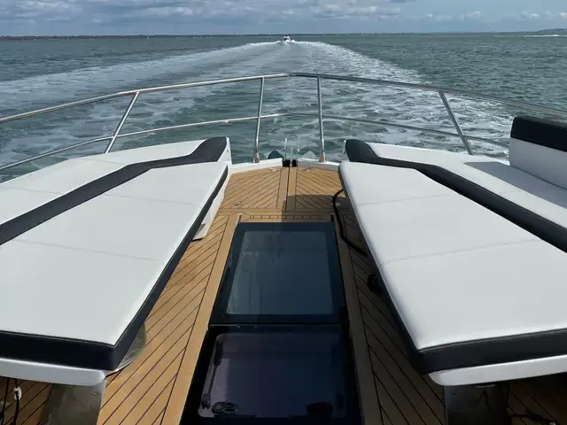 Galeon 640 Fly