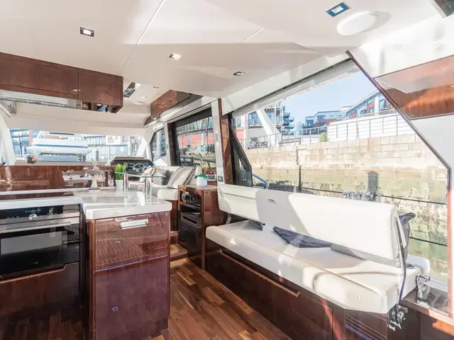 Galeon 500 Fly