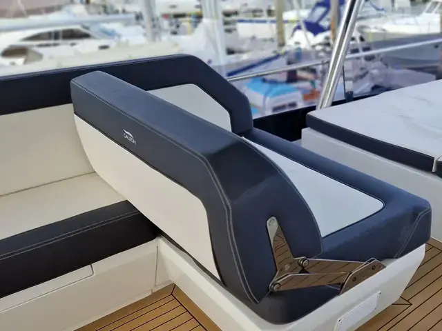 Galeon 640 Fly