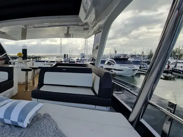 Galeon 640 Fly