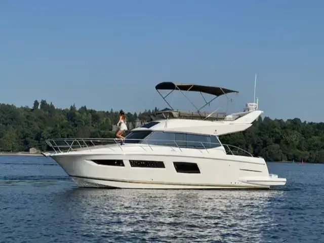 Jeanneau Prestige 350