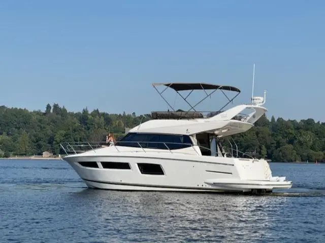 2012 Prestige 350