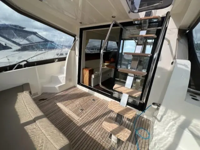 2012 Prestige 350