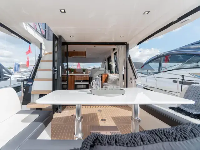 Galeon 460 Fly