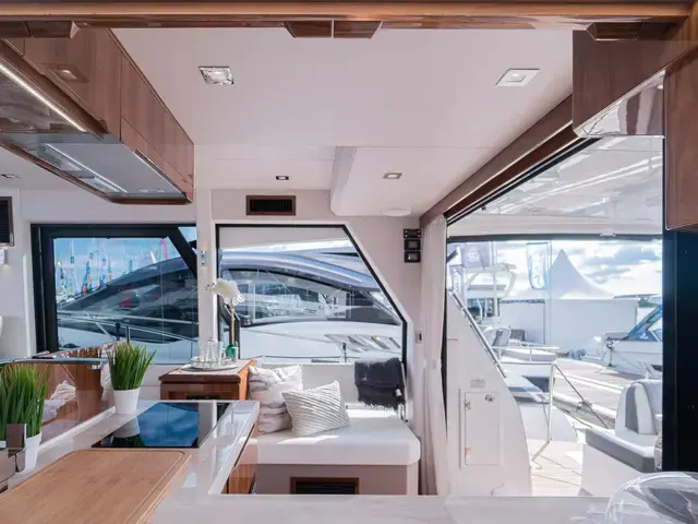 Galeon 460 Fly