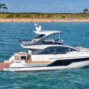 2025 Fairline Squadron 58