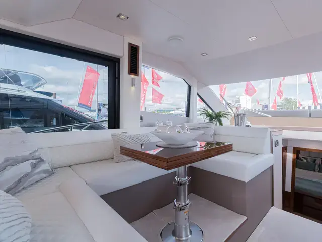 Galeon 460 Fly