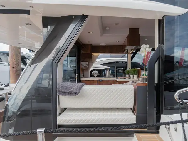 Galeon 460 Fly