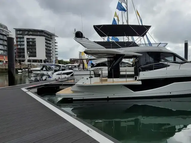 Galeon 460 Fly