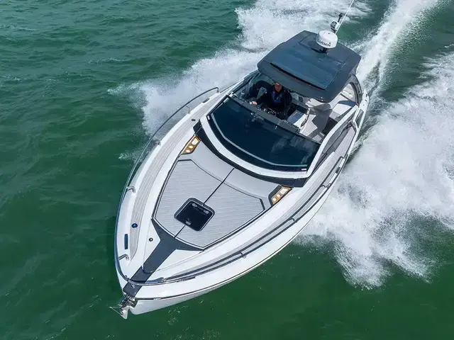 Fairline F Line 33