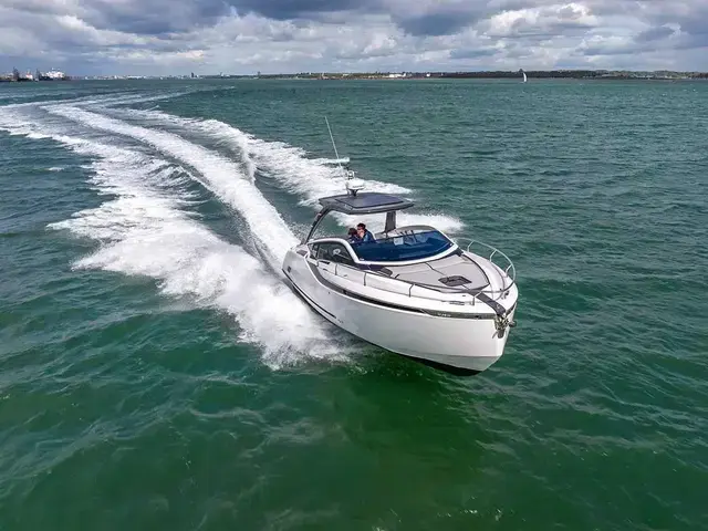 Fairline F Line 33